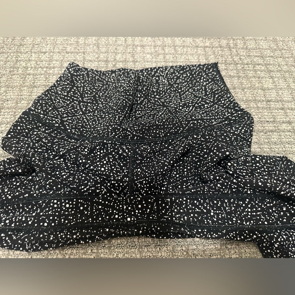 Lululemon Aligns - image 3